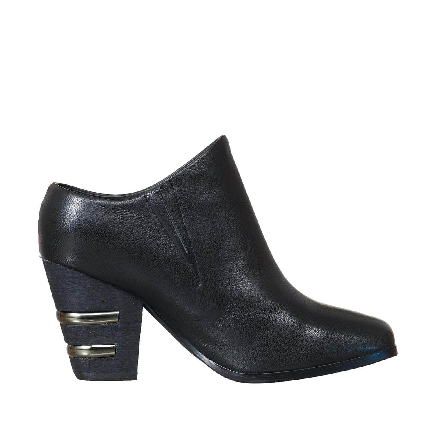 920 Metal Inset Black