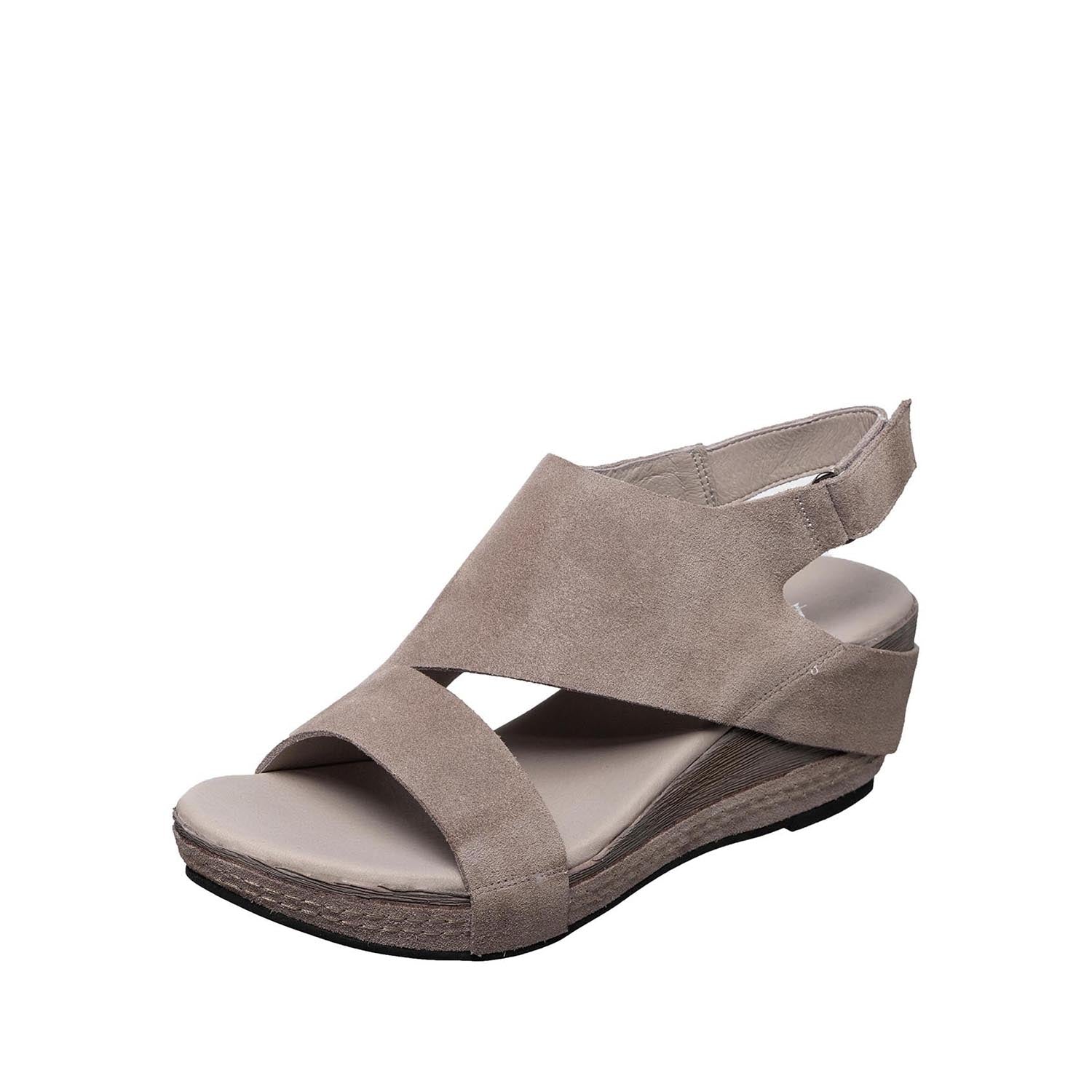 D50 Dotty Light Grey