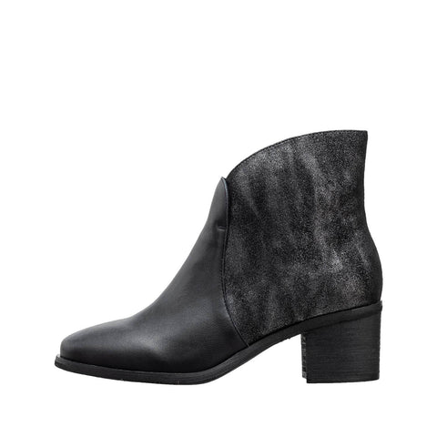 Latest Designs of Women's Wide Fit Boots Women's Regular Wide Fit Boots