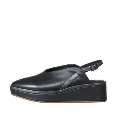 black flatform sandals