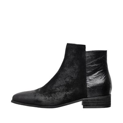 trendy ankle boots 2021