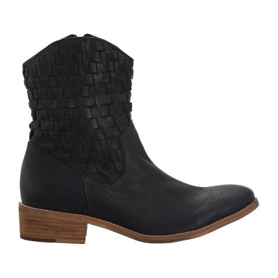 womens mid calf black leather boots