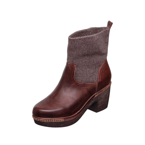 Women's Slip-On Boots for All Seasons Women's slip on boots